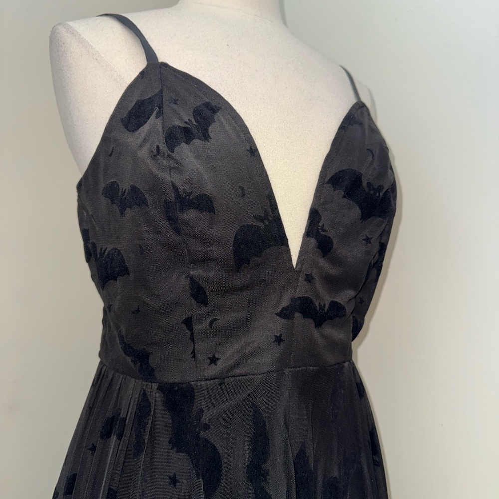 NEW WEASEL WEAR Nosferatu Bat Maxi with Built-In Romper Size Large - Picture 5 of 11